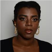 Laureata in giurisprudenza offre ripetizioni per ragazzi/e medie e superiori ma anche università